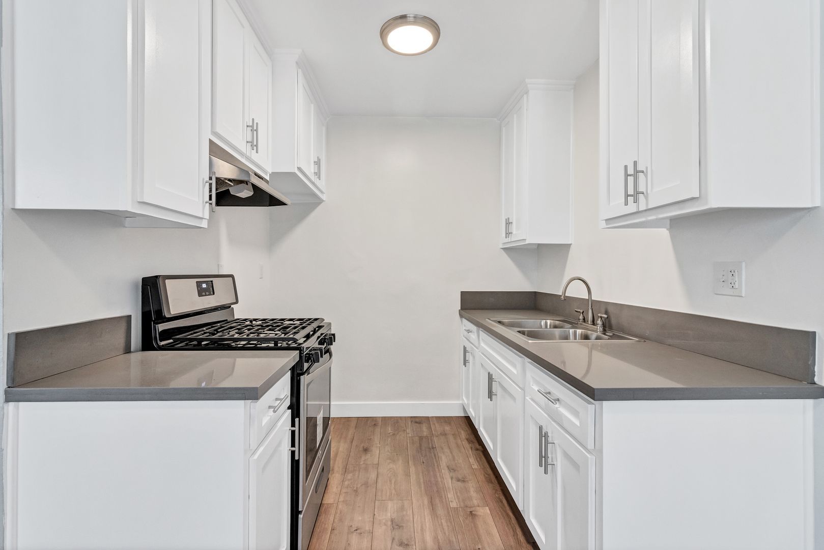 19th Street Apartments Unit 1315-06 photo 4