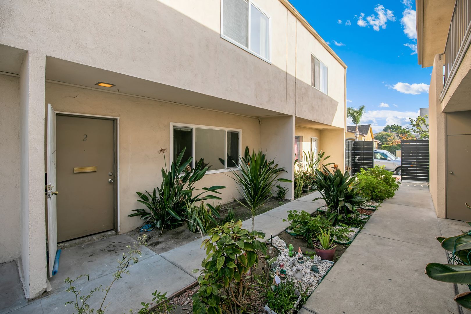 Flallon Apartments Unit 14349-2 photo 1